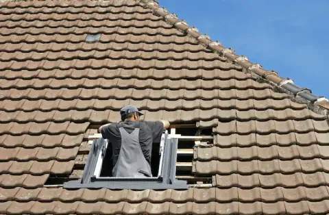 Pose de velux à Pin Balma